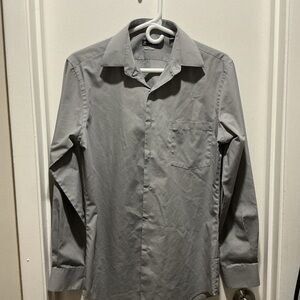 Van Heusen Men's Casual Gray Button Down Shirt